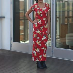 stretchy maxi t-shirt dress in red